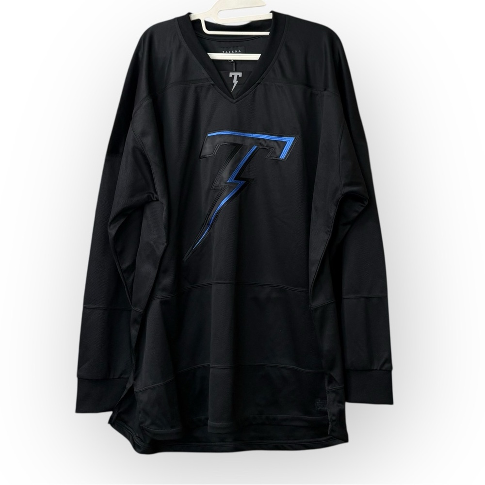 NEW Tackma Men’s Black Long Sleeve‎ Jersey Blue Logo Size XL